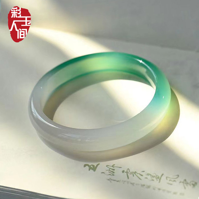 天然冰种翡翠色玉髓手镯女款远山黛玛瑙玉镯子油青绿玛瑙饰品礼物