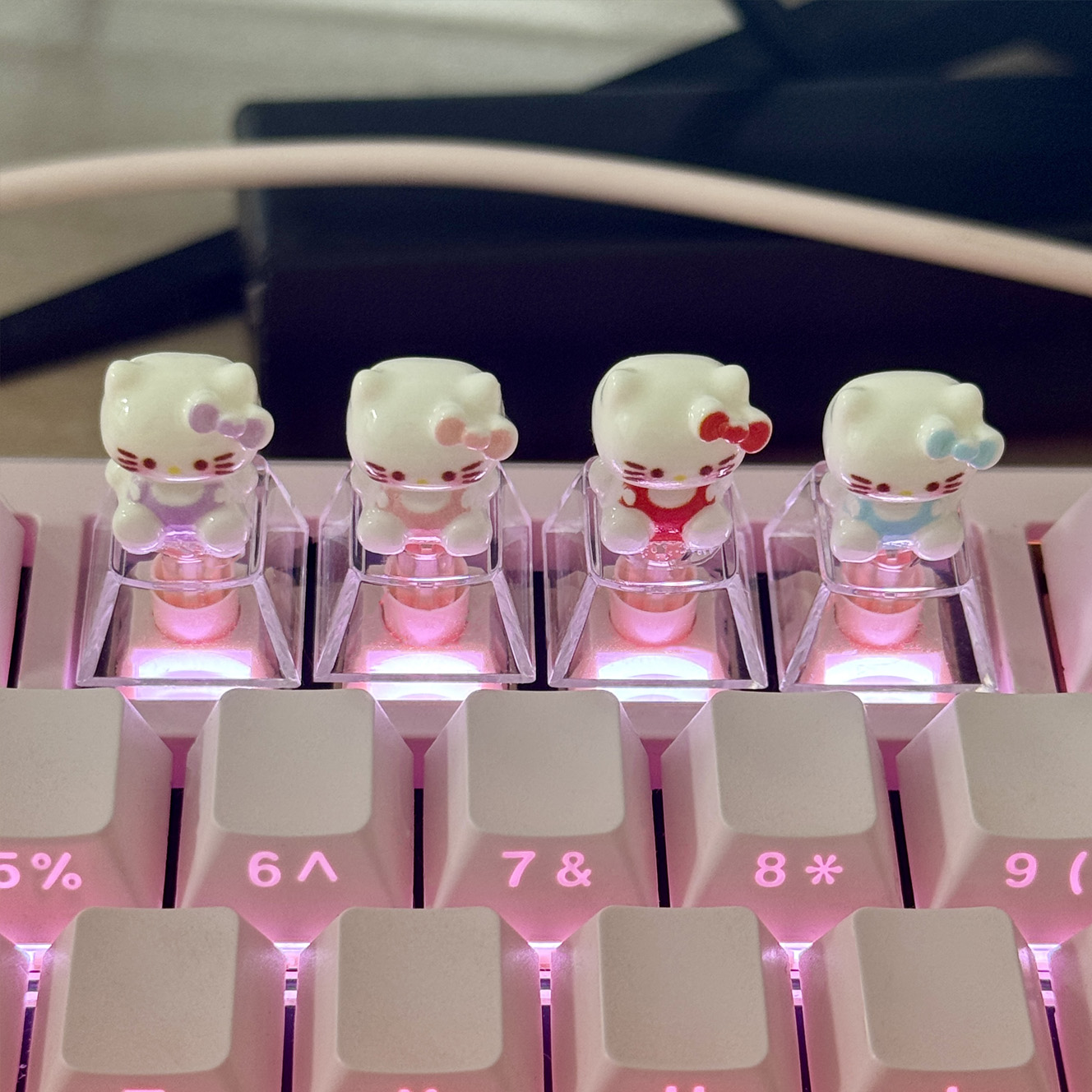 HelloKitty坐坐键帽四只装立体键