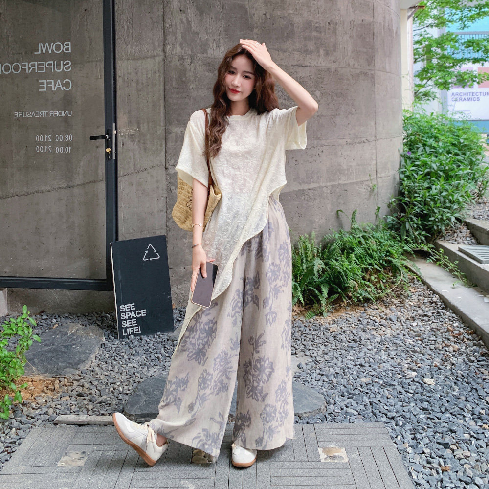 气质慵懒风一整套穿搭女2025夏新款蕾丝不对称上衣印花阔腿裤套装