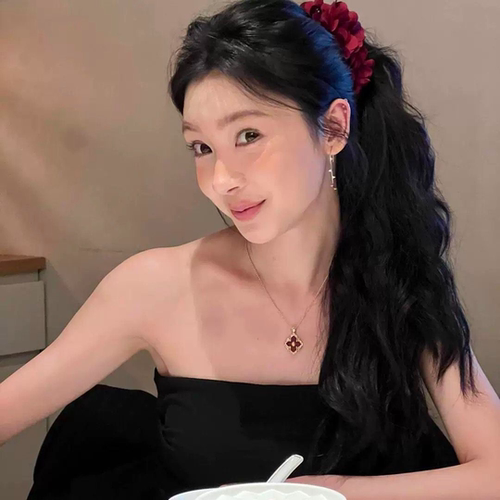 【浪漫不渝】易梦玲同款复古港风红色花朵发夹小众高级香蕉夹发饰