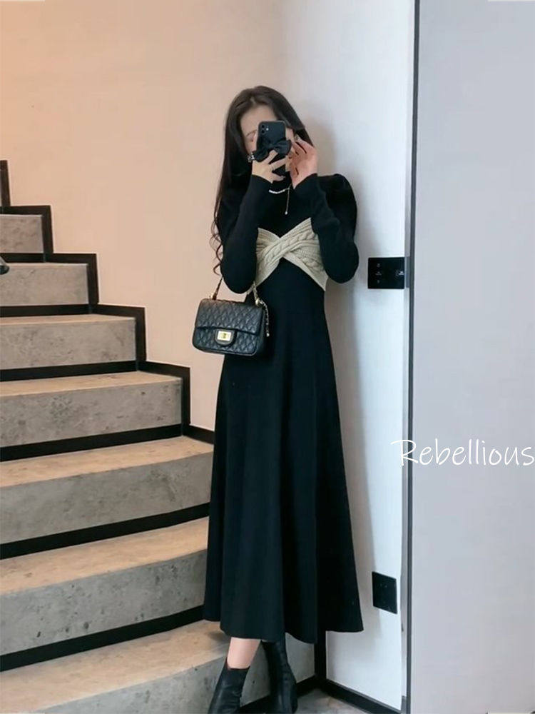 冷淡系高级感气质女神范赫本风名媛小黑裙打底针织长袖连衣裙秋冬