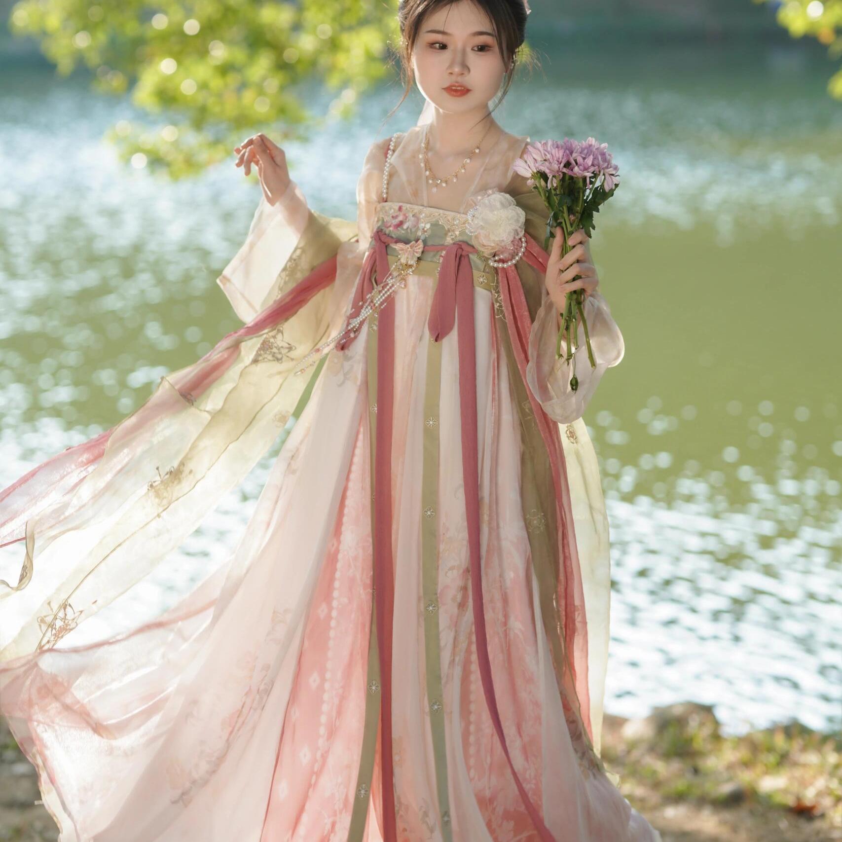 汉服唐制对襟衫齐胸襦裙绝小唐风