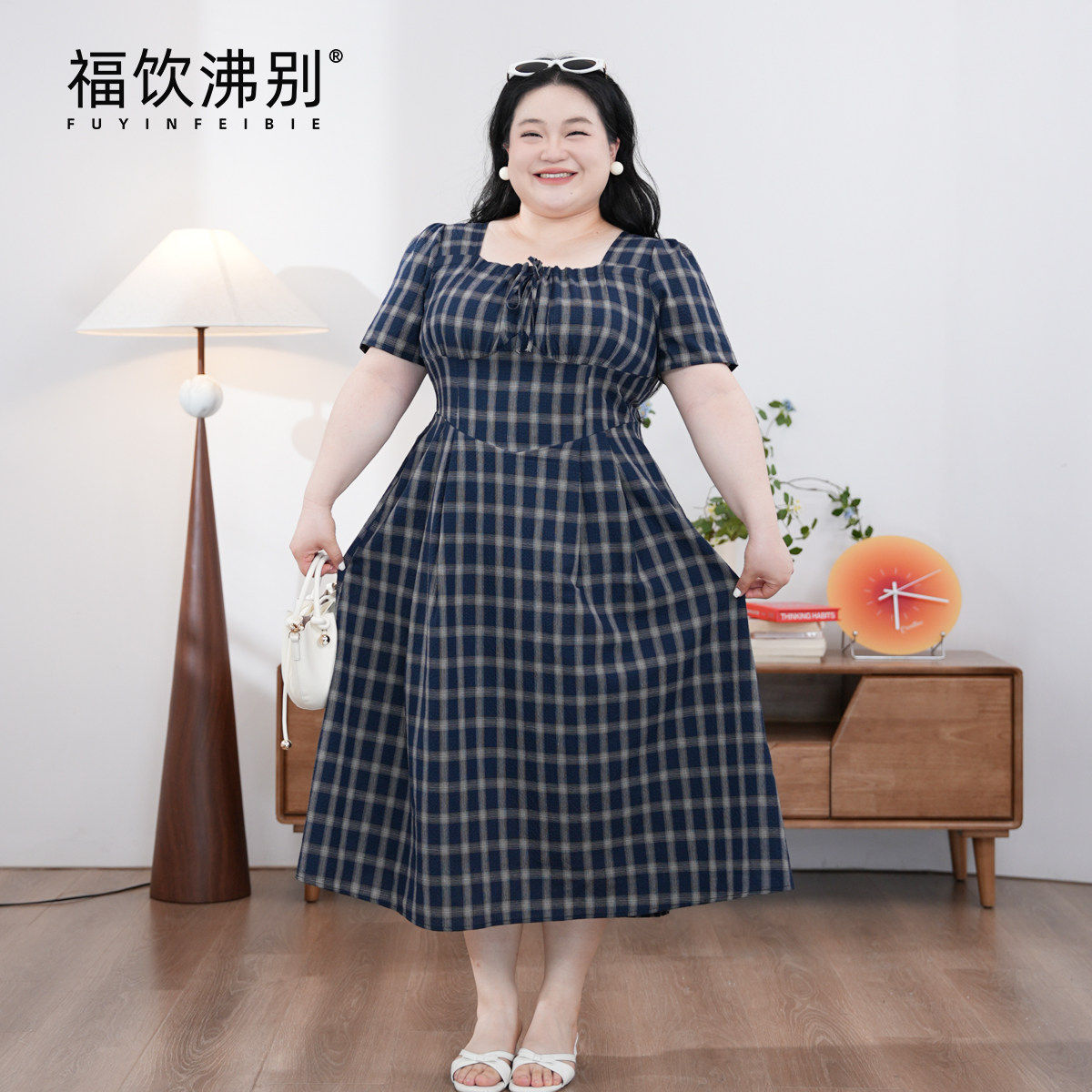 福饮沸别【蓝格情书】新款显瘦大码胖mm百搭收腰格纹连衣裙900178