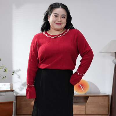 福饮沸别【珍珠夫人】大码胖mm秋冬显瘦珍珠圆领毛衣YP25092
