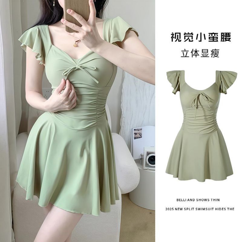 泳衣女2025新款连体温泉显瘦保守遮肚裙式高级感小胸聚拢度假泳装