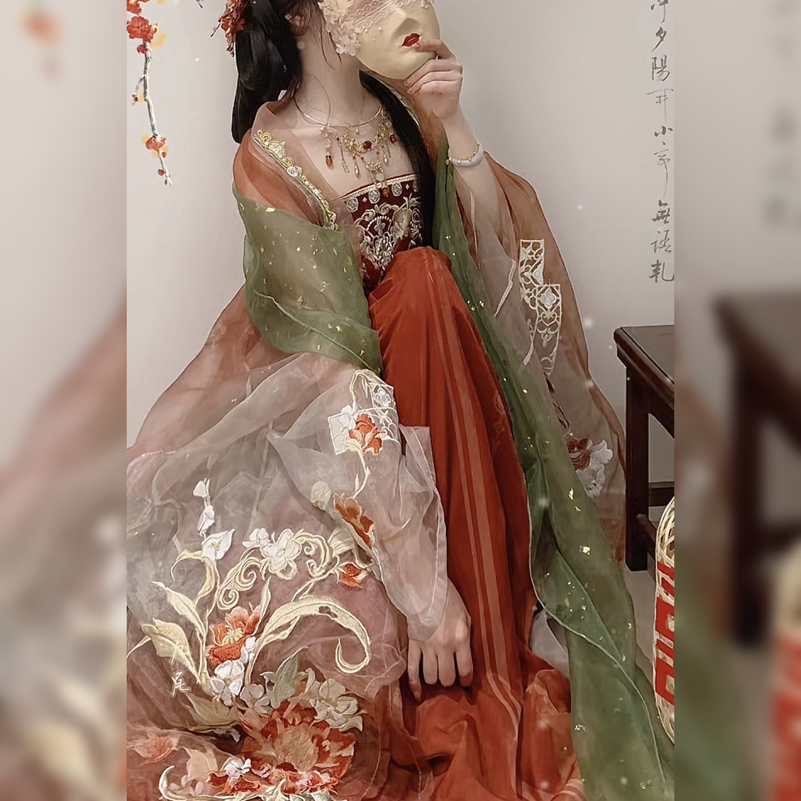 原创汉服女【山茶花】十二花神唐制重工刺绣诃子裙大袖衫红色套装