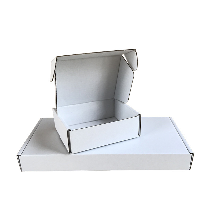 中大号正方形通用纸盒瓦楞包装快递盒小量印刷黑色白色飞机盒