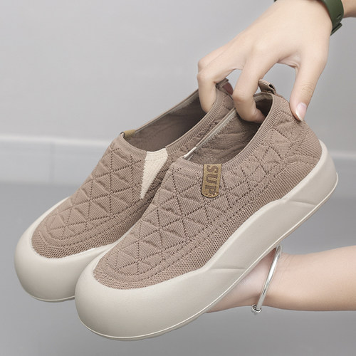 2025春秋老北京布鞋轻便健步鞋