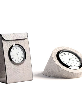 现代轻奢金属艺术皮革闹钟台上钟表摆件样板间售楼处客厅软装饰品