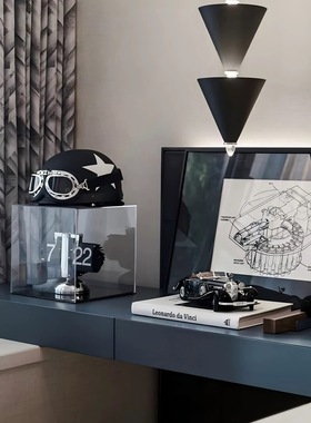 儿童房样板间男孩房间桌面摆件