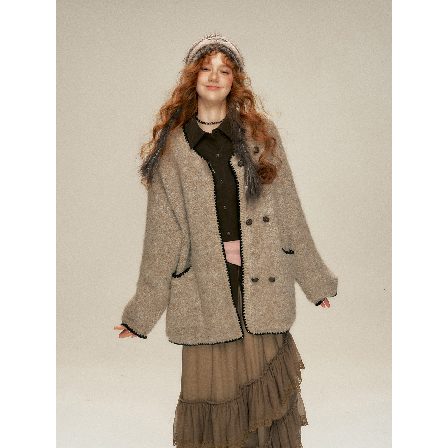 IHDXD浅咖色斜襟毛衣开衫2025新款秋冬双排扣宽松时尚长袖外套