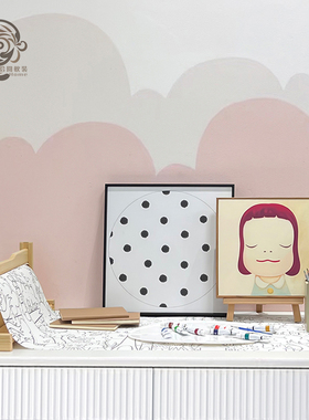 样板间奶油风儿童房软装彩绘摆件