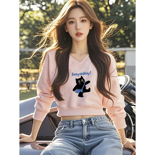 粉色色无帽v领卫衣女春秋薄款2025新款设计感短款小个子上衣潮