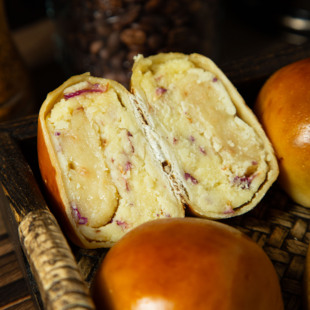 杏柠果新薄皮玫瑰荔枝奶酥碱水手作欧包健康早餐下午茶甜品