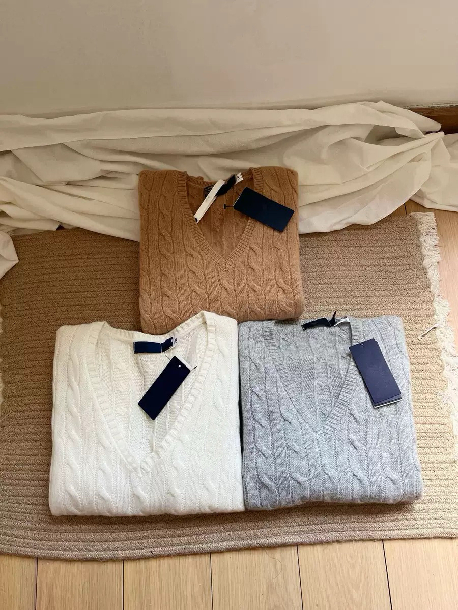 2025秋冬新款80羊毛20羊绒麻花V领百搭针织衫显瘦百搭毛衣上衣女