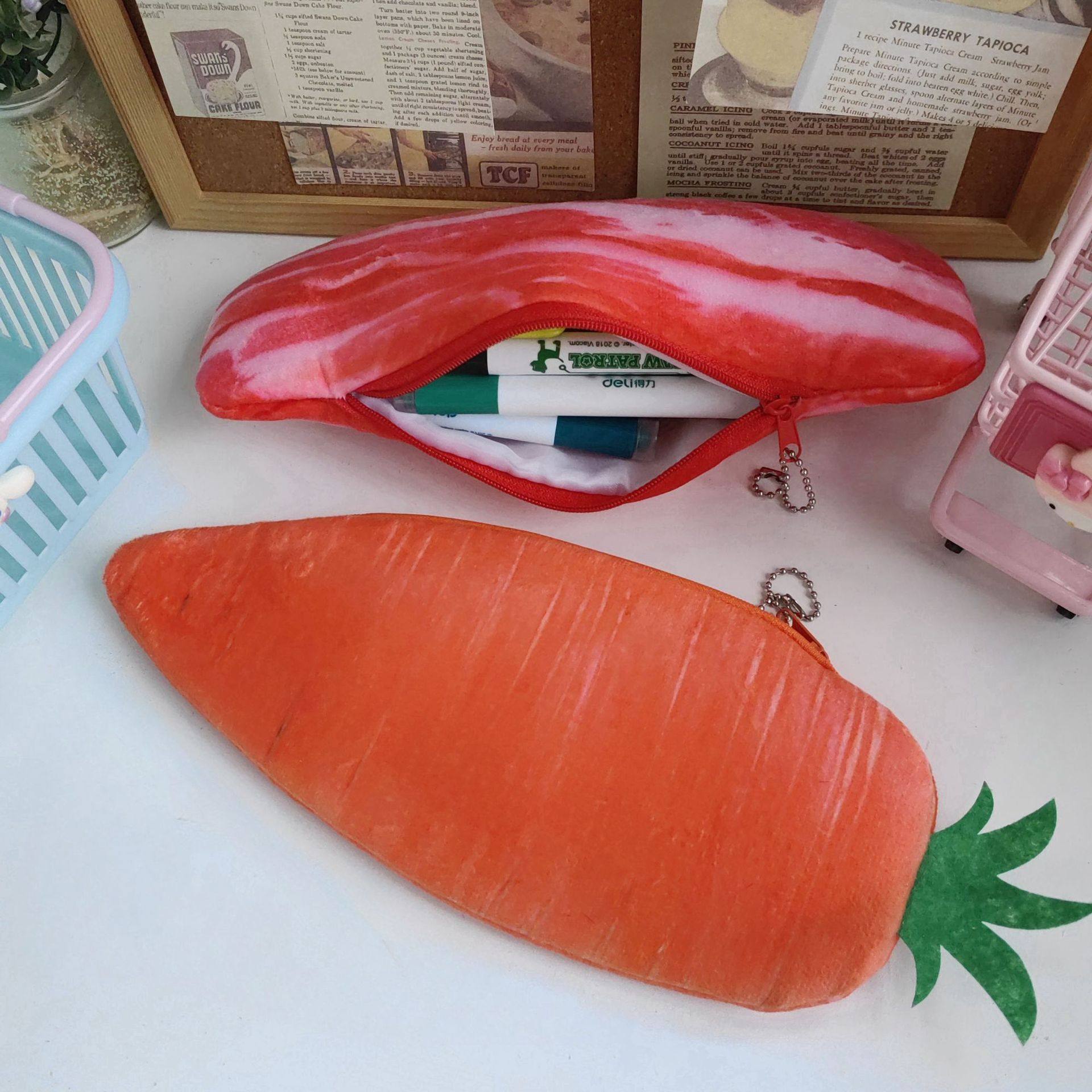 仿真蔬菜胡萝卜笔袋五花肉大容量搞怪创意印花毛绒学生桌面整理小众文