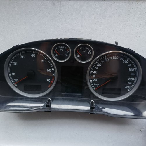 适用于老款奥迪a6组合仪表盘总成转速里程表3BD920848B/E原装拆车