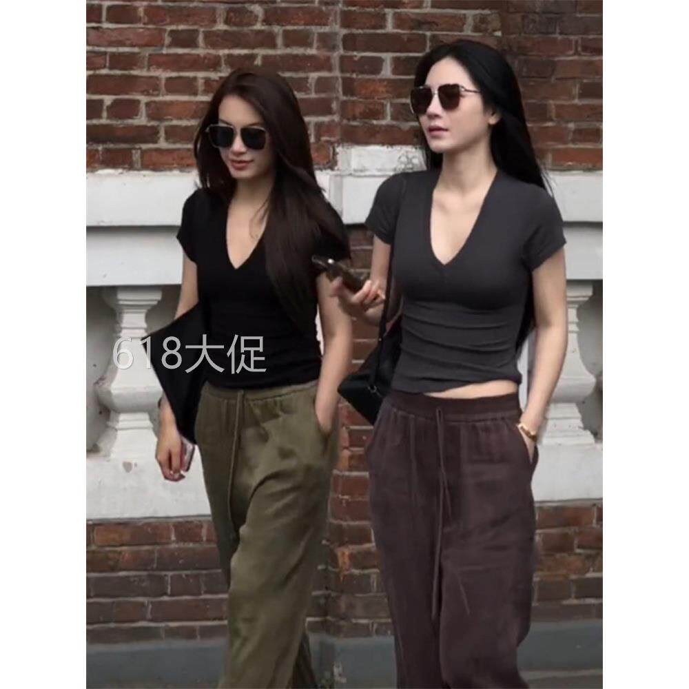 美式V领正肩T恤短袖女夏季韩系穿搭辣妹装纯欲风T恤欧美热辣上衣
