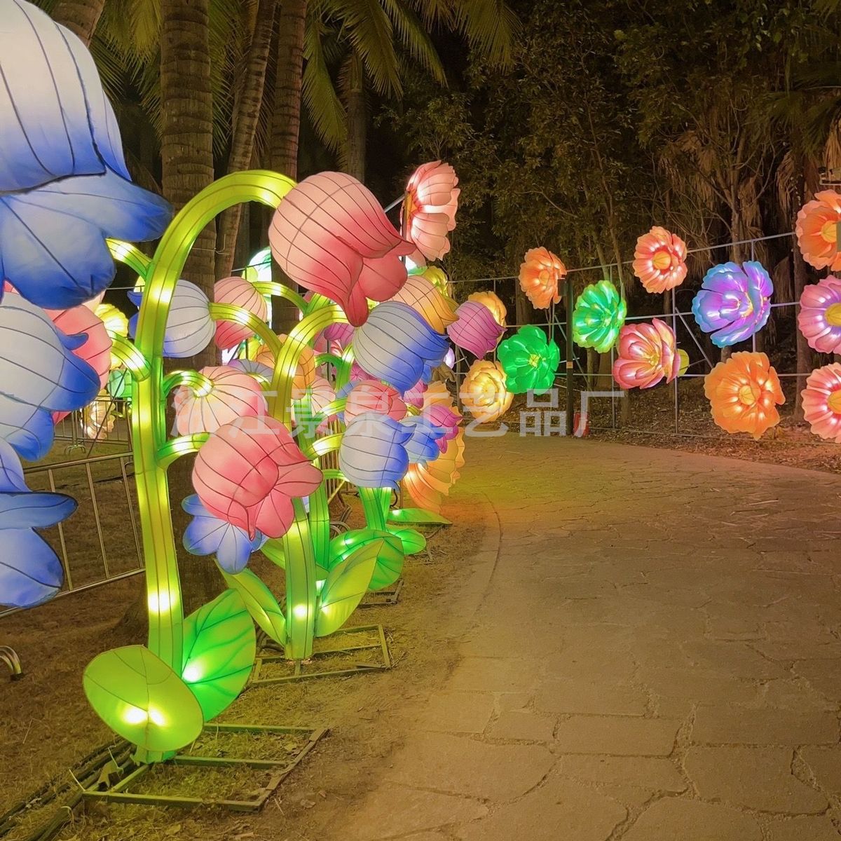 大型仿真花卉花灯路引灯户外节日景观灯展布置郁金香造型彩灯设计