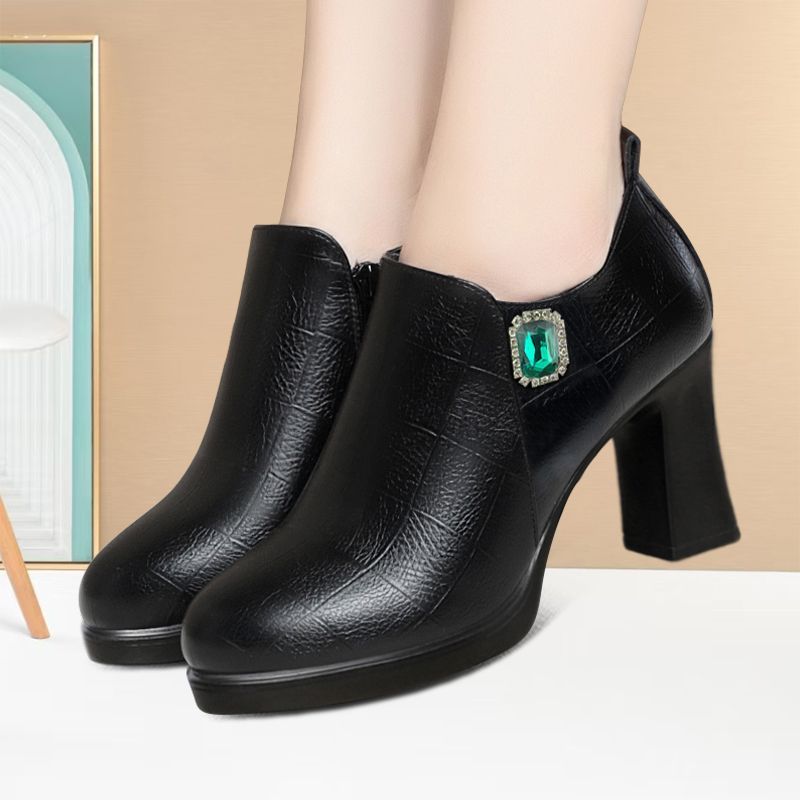 2025舒适深口圆头单鞋时尚中年女士粗跟皮鞋洋气厚底模特走秀女鞋