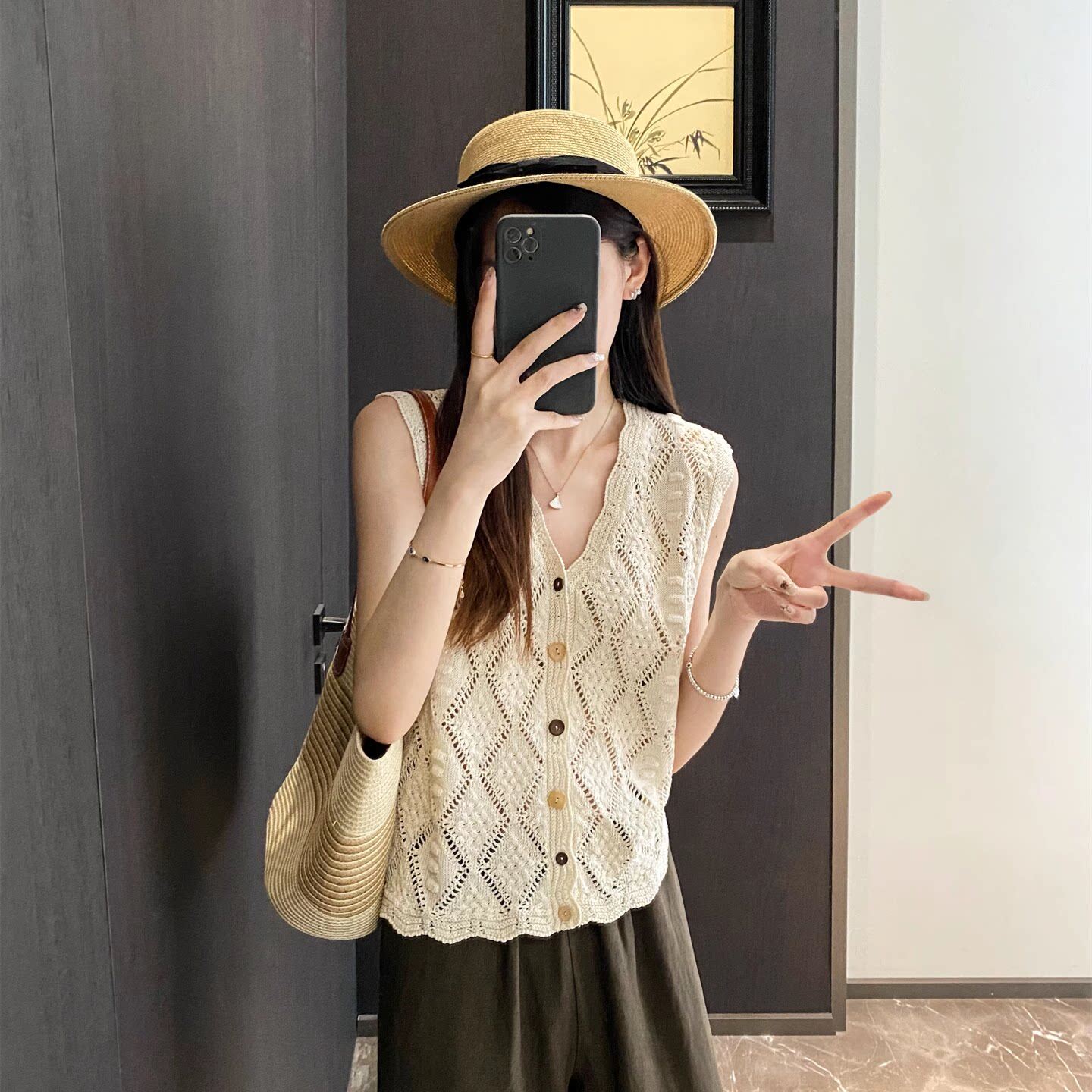 EGG SLY复古老钱 和纸纱圆领镂空孔洞薄款针织背心马甲女夏