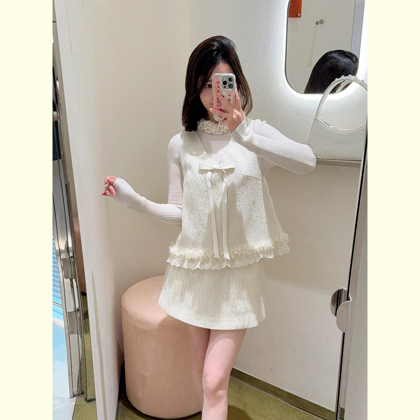 法式小香风套装女2025秋冬新款千金甜美V领荷叶边背心短裙两件套,女装/女士精品,时尚套装,淘宝优惠券,粉丝福利购,淘宝优惠卷