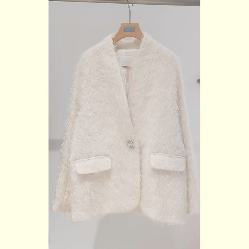 白色洋气毛毛V领外套女2025年秋