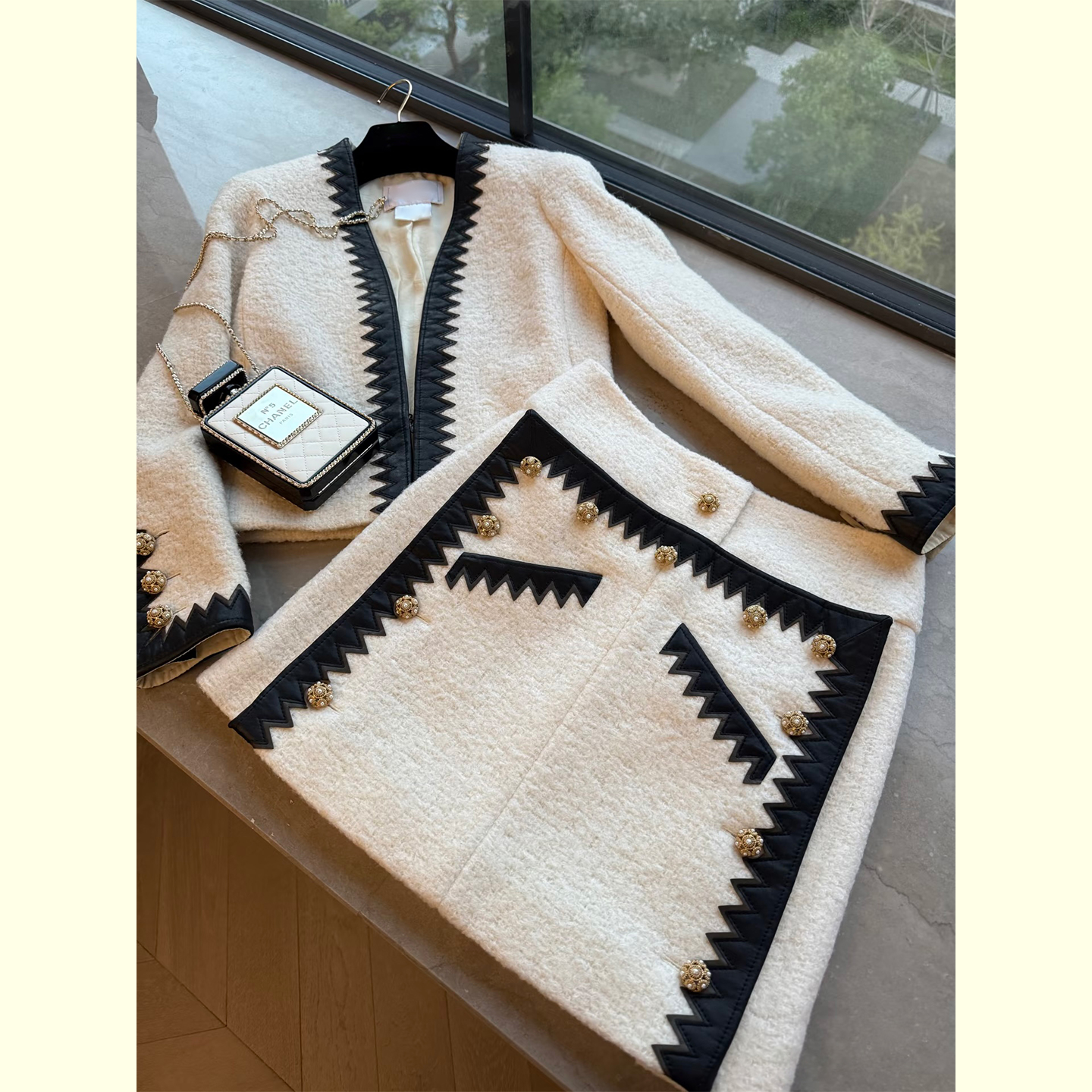 小香风两件套女2025秋冬新款法式高端精致气质名媛风外套裙子套装