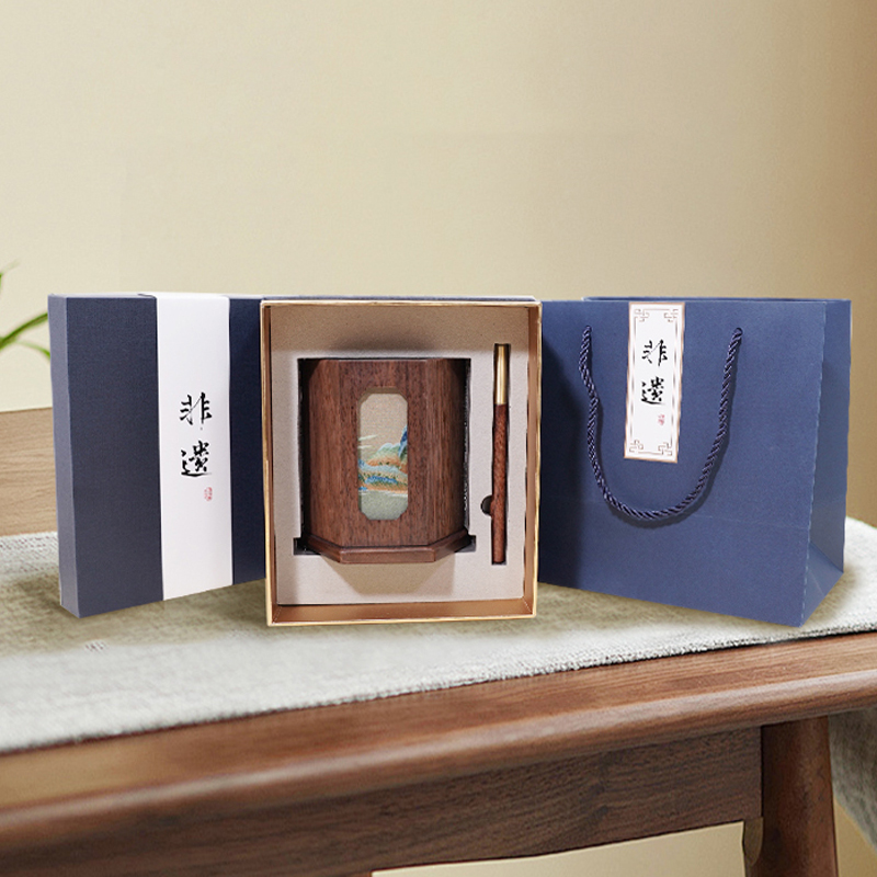 手工刺绣笔筒，可刻字送老师客户