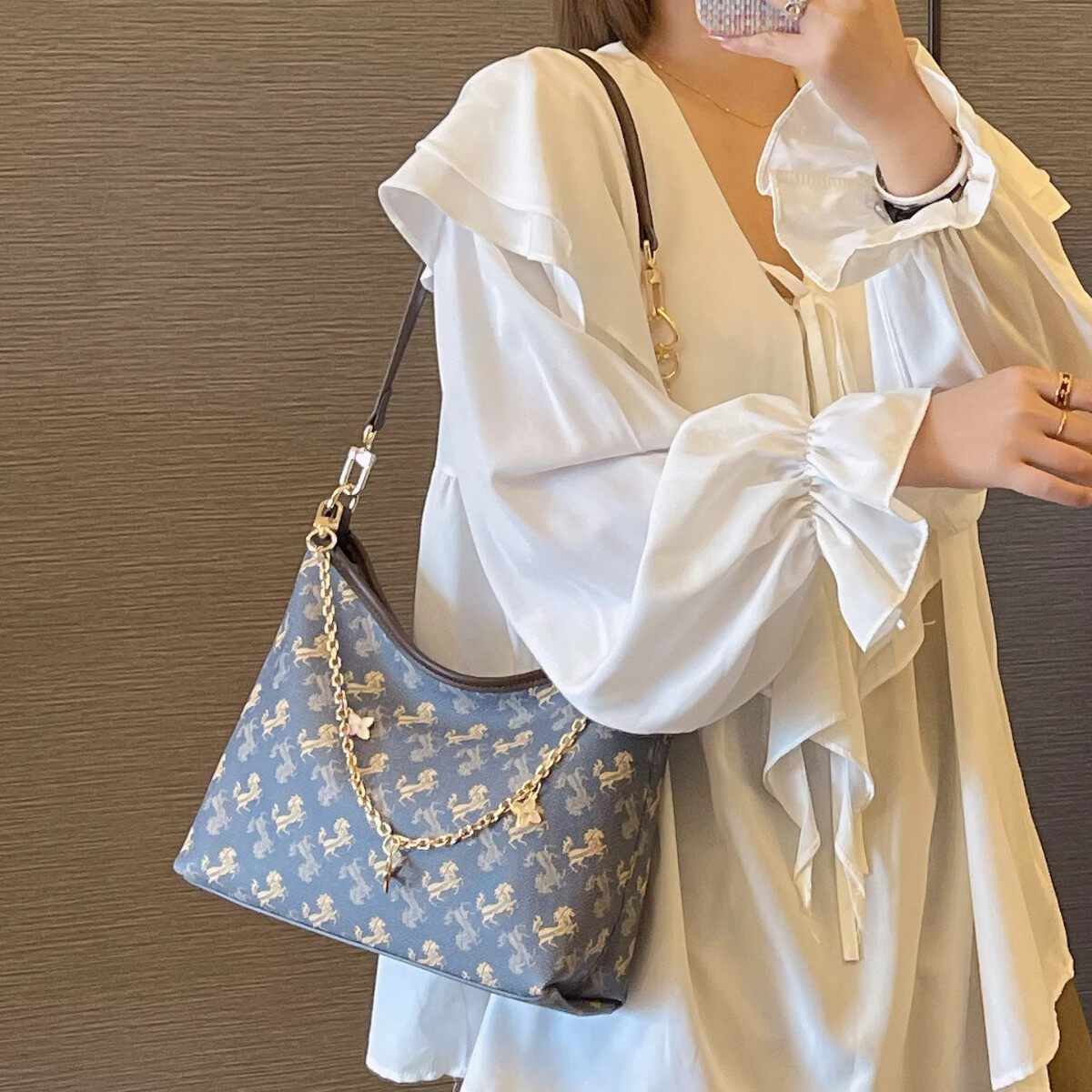 真皮轻奢链条腋下包女大容量单肩包时尚百搭印花女包流行2026新款