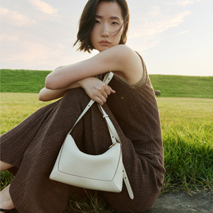 安菲希特  轻便小腋下包 HOBO单肩包 斜挎包  空气感自然摔小牛