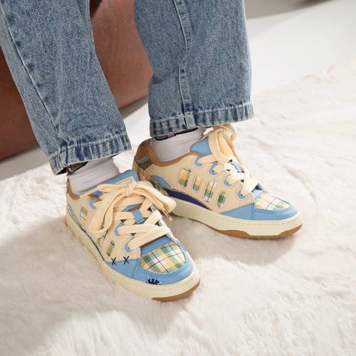 顽刻校园风小熊饼干情侣滑板鞋