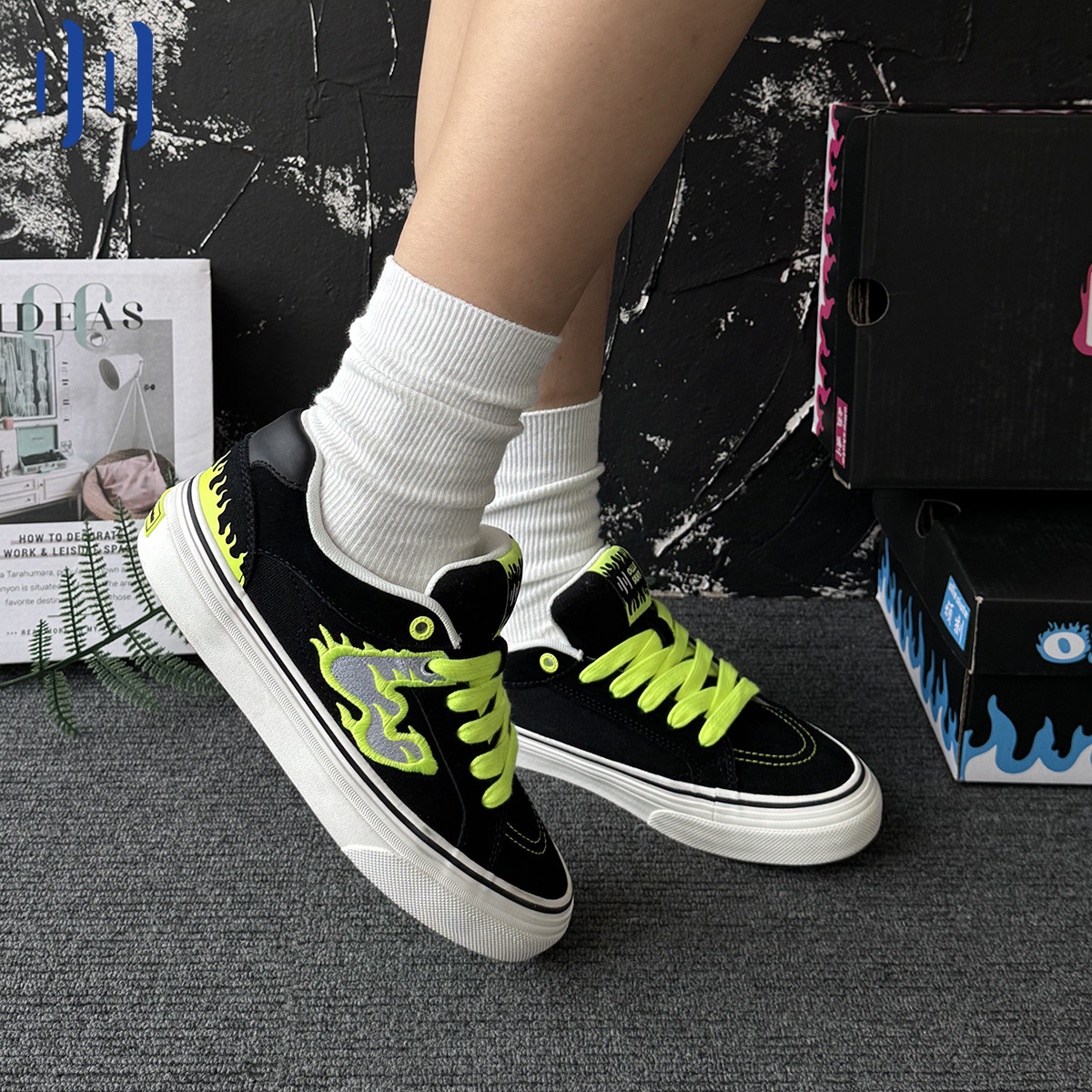 顽刻官方黑绿火焰刺绣图案配色冬季校园风W系列男女国潮滑板鞋