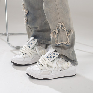 舌白蓝撞色拼接星星BAKE休闲男女滑板鞋 顽刻官方面包鞋 双鞋