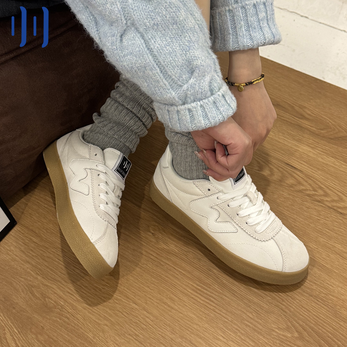 顽刻官方白色翻毛皮生胶底W系列学生男女国潮德训滑板鞋