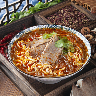 淮南牛肉汤淮乡牛香辣原味粉丝汤加牛肉原骨汤红薯粉丝安徽特产