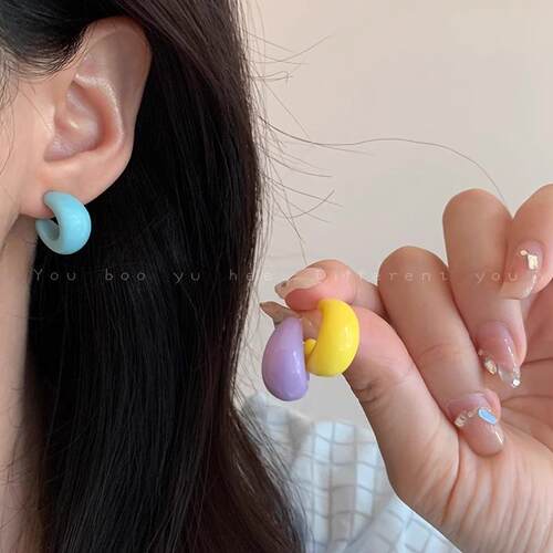 多巴胺糖果色C形耳钉女款26新款