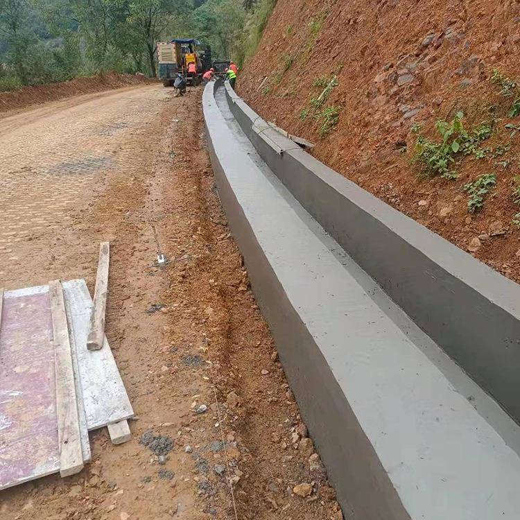 混RW-50606凝土滑模防成型机 水沟水滑膜机 路缘石撞墙滑模成渠型