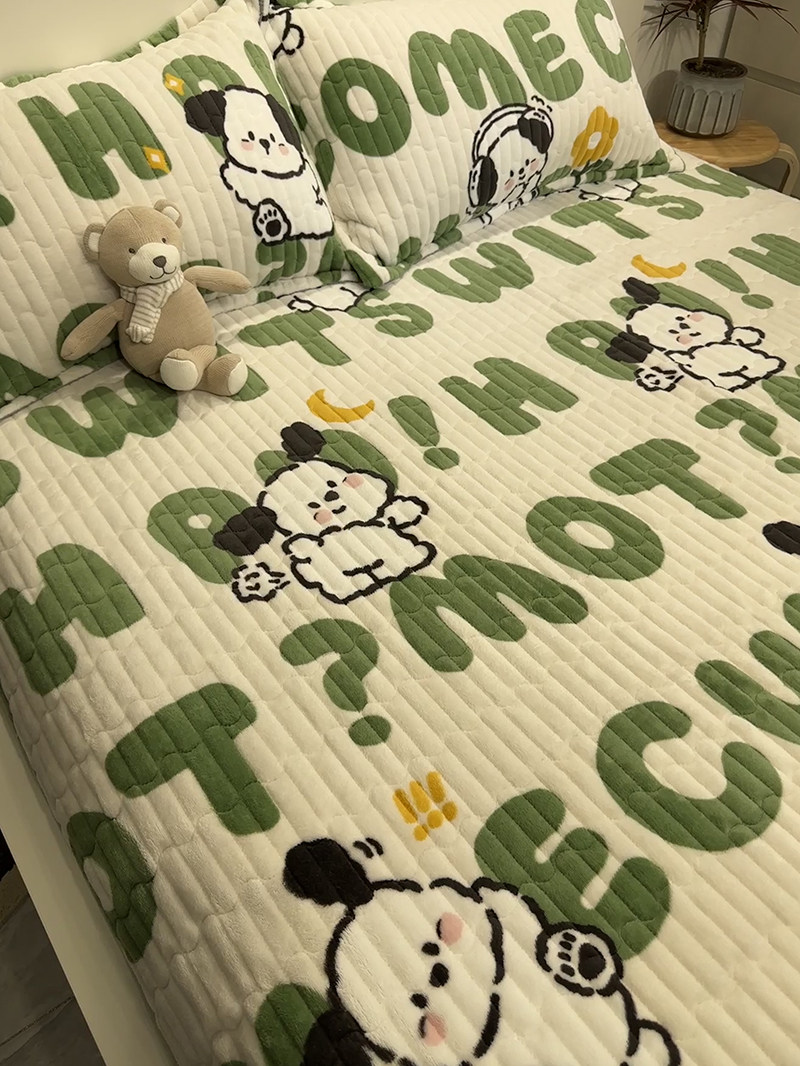 WINTER LETTER PUPPY PADDED WARM MILK VELVET BED COVER THREE-PIECE CORAL VELVET TATAMI MAT THICKENED NON-SLIP SHEETS