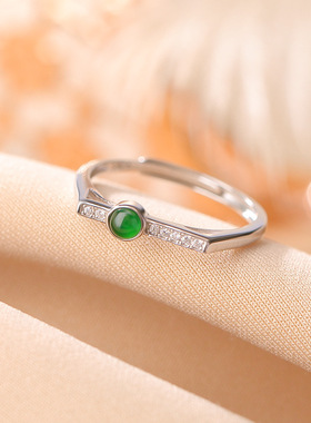 新款圆形绿色石头戒指简约高级个