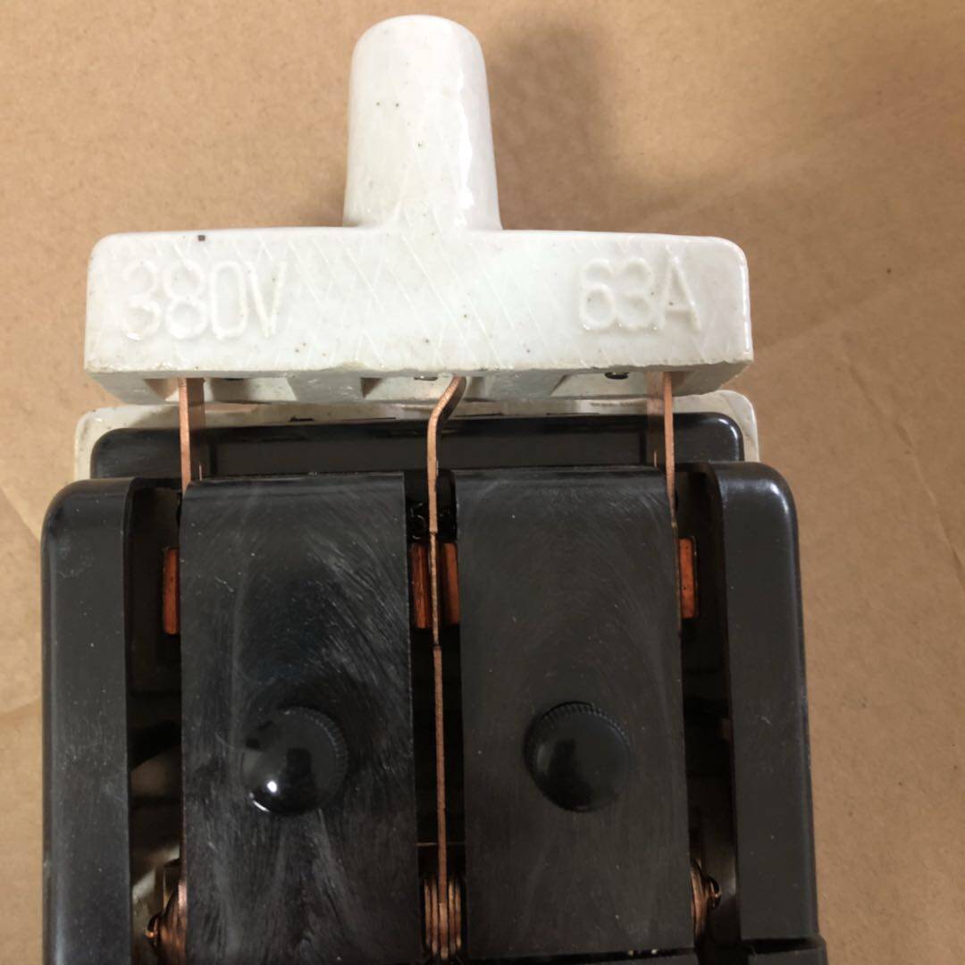 铜件380v三相三线3p63a倒顺双投老式双向陶瓷闸刀开关包邮3线黑色