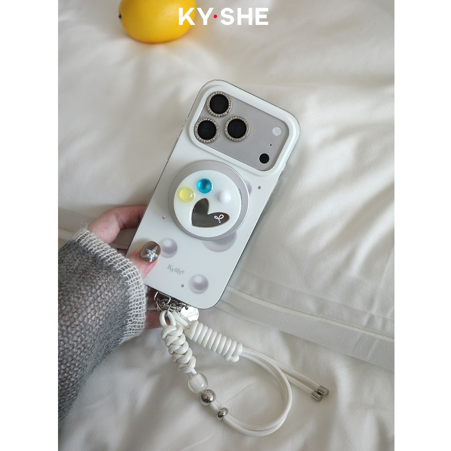 KYSHE“珍珠小姐”新款白色点钻磁吸手机壳防摔Magsafe双层印花壳适用iPhone16/17promax全包磨砂保