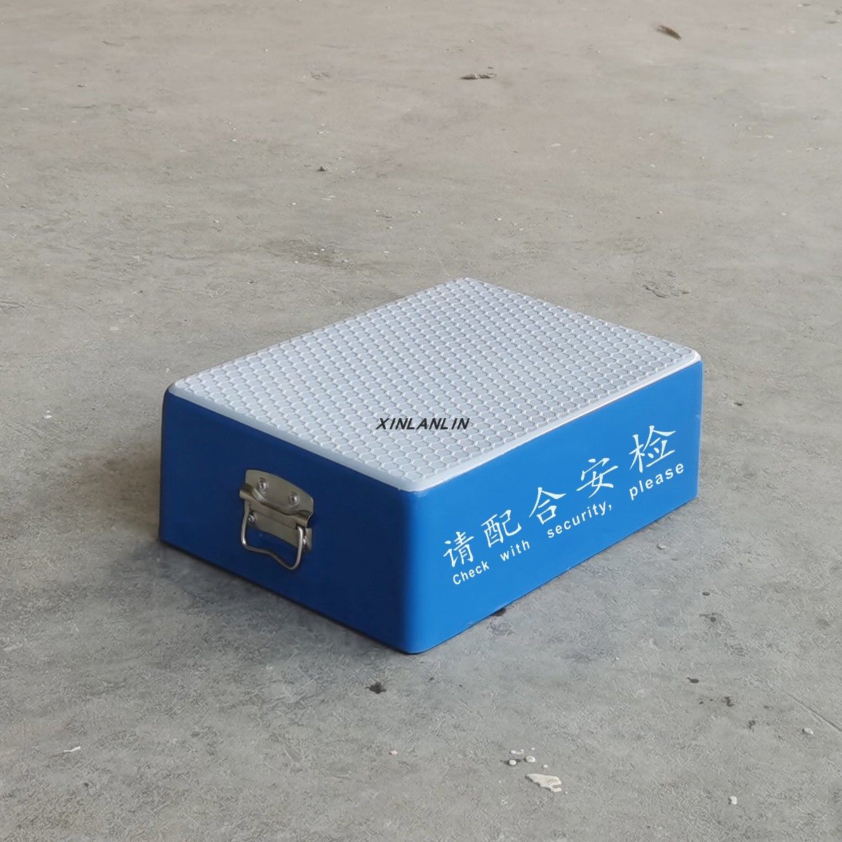 500mm长通过式安检门配套安检台 带提手式安检站立台 安检脚踏板