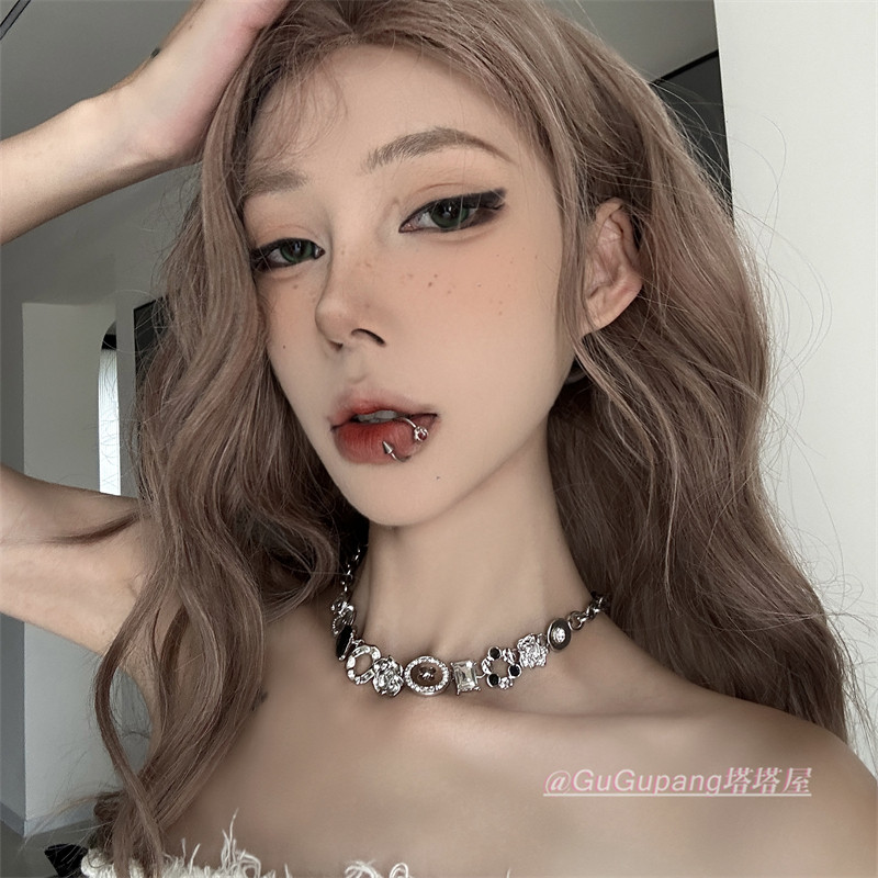 y2k金属纽扣项链女复古小众设计重工锁骨链choker轻奢高级感颈链