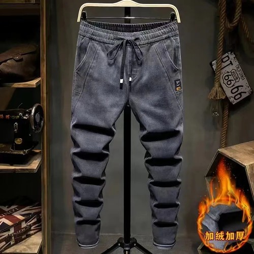 秋冬加绒加厚弹力修身直筒牛仔裤