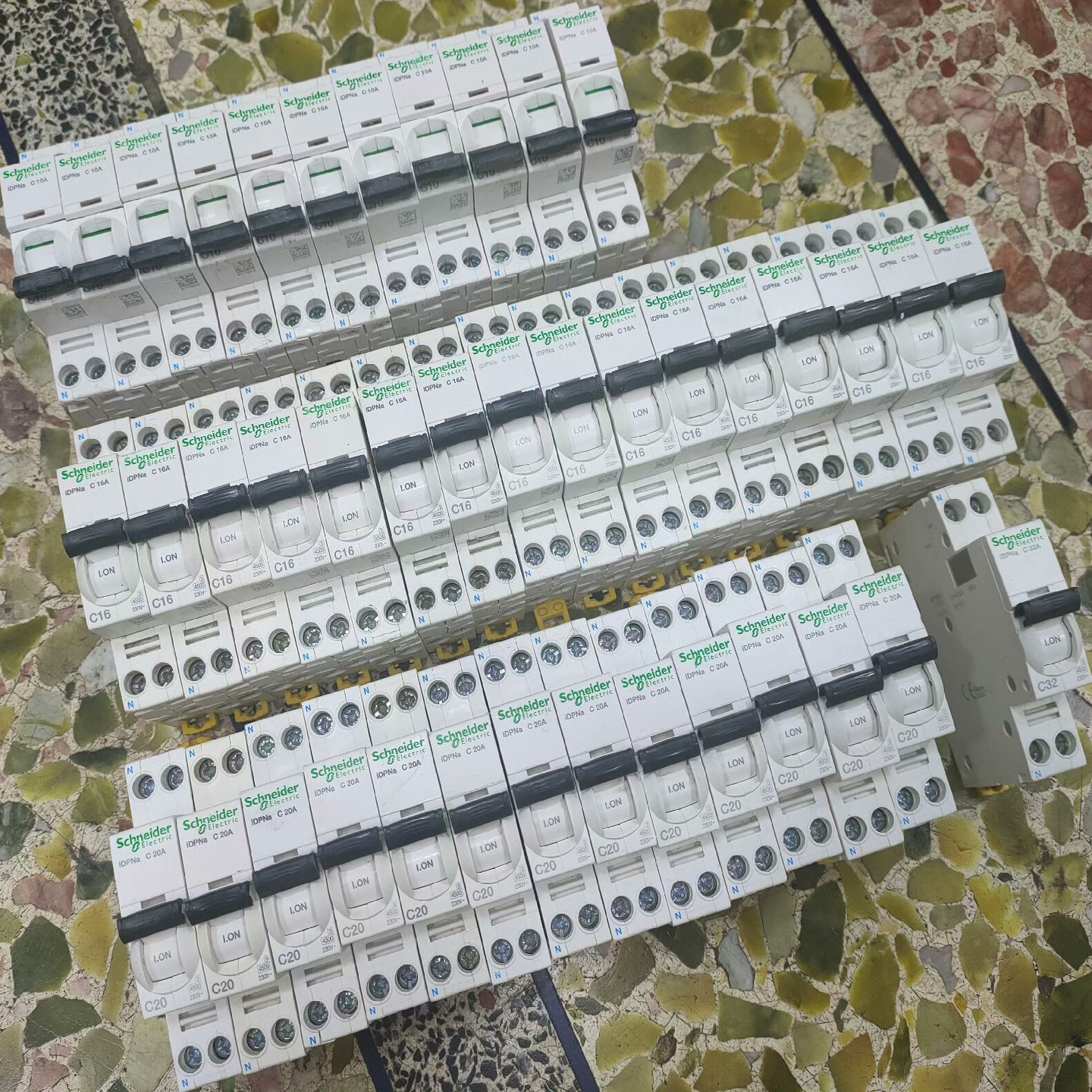 议价施耐德空气开关A9空开IC65N断路器单片1p+n不带漏保双