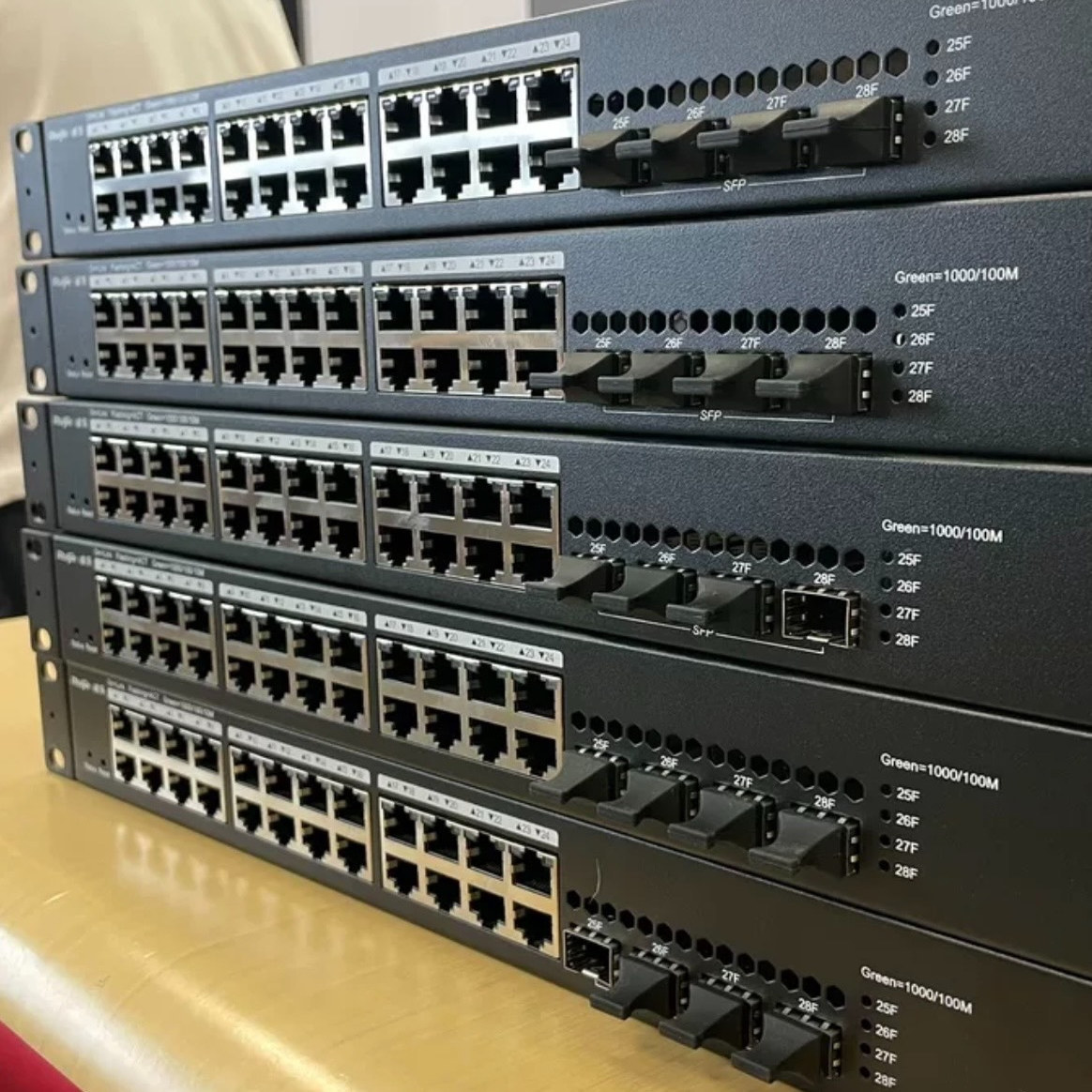 议价锐捷RG-NBS3100-24GT4SFP