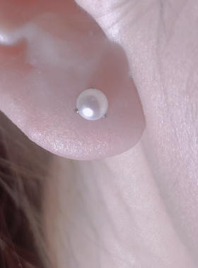 YAMHEK简约珍珠耳钉女F136钛合金小巧精致高级感耳饰