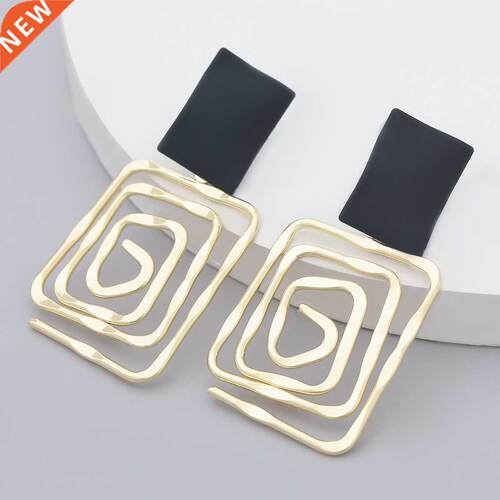 Fashion Simple Metal Back Shape Geometric Earrings Women's P