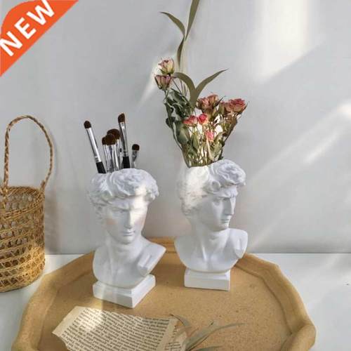 European Retro Blush David Statue Makeup Brush Tube Vase Dec